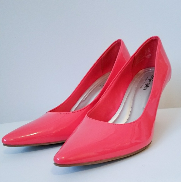 coral pumps payless